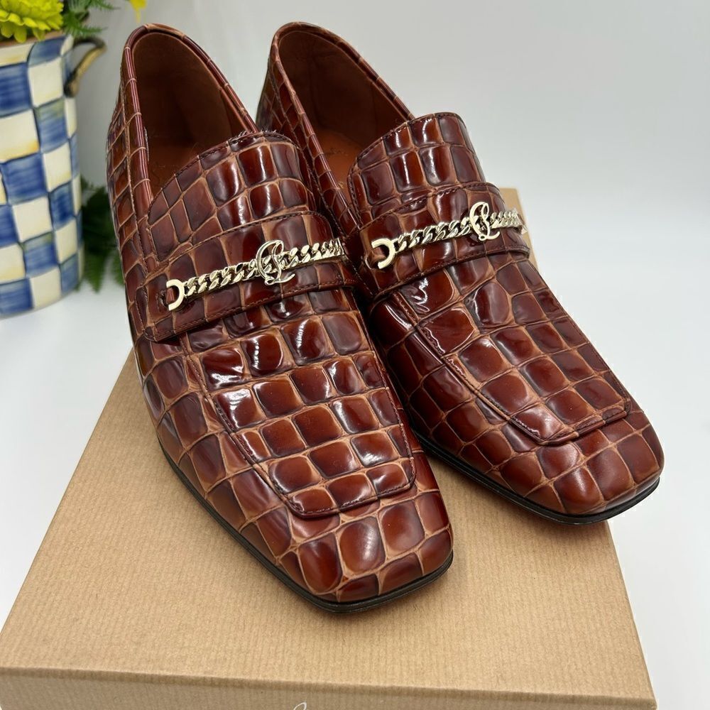 Women’s Christian Louboutin MJ, moc leather loafers size 38 made in Italy